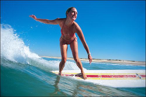 Bikini+surf= ;-)